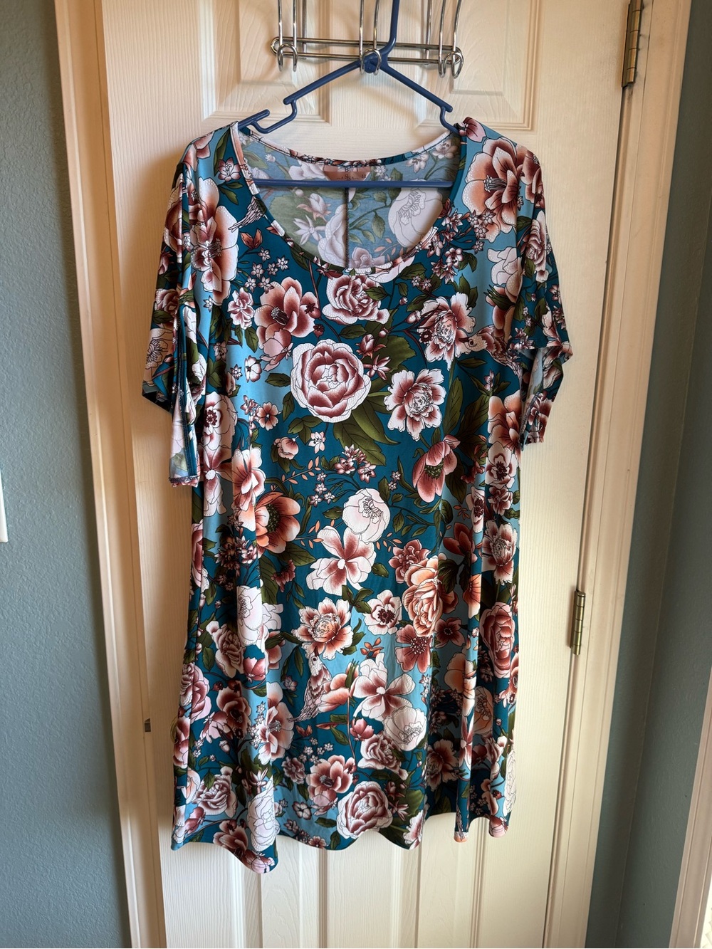 SJS Teal Floral Short-Sleeve Tunic